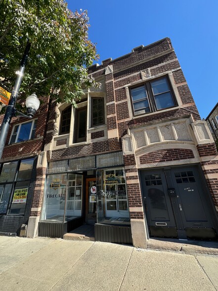 Primary Photo Of 2019 N Damen Ave, Chicago Apartments For Sale