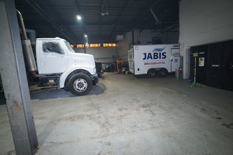 More Photos Of 12950 Haggerty Rd, Belleville Manufacturing For Lease