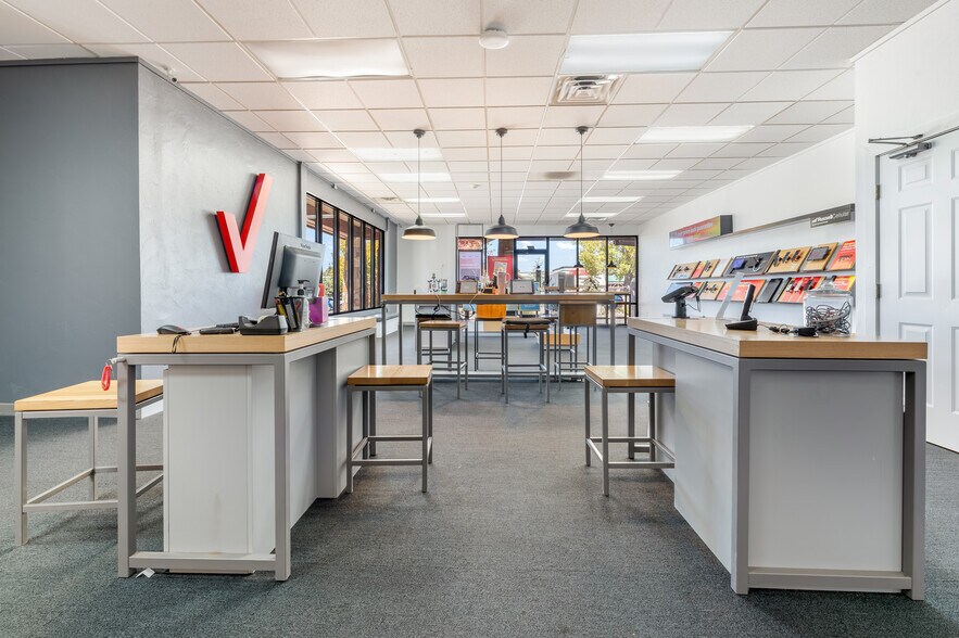 More Photos Of 140 Country Center Dr, Pagosa Springs Storefront For Sale