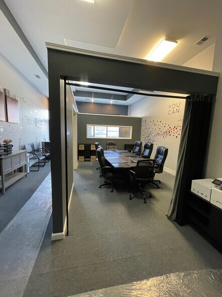 More Photos Of 2521 W North Ave, Chicago Storefront Retail Residential For Lease