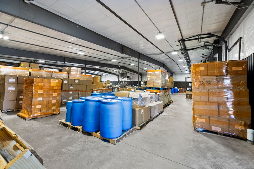 More Photos Of 110 Commercial Blvd, Flat Rock Manufacturing For Sale