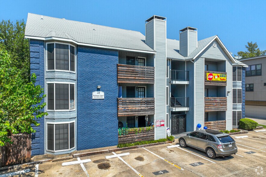 More Photos Of 4919 Belmont Ave, Dallas Apartments For Sale
