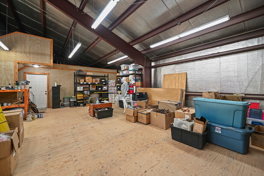 More Photos Of 20204 Schiel Rd, Cypress Warehouse For Sale