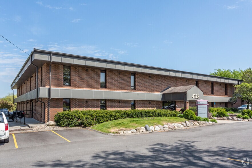 Primary Photo Of 4725 Merle Hay Rd, Des Moines Office For Lease