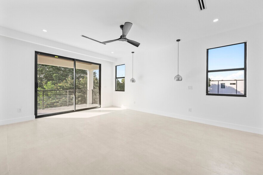More Photos Of 1321 NE 13th Ave, Fort Lauderdale Multifamily For Sale