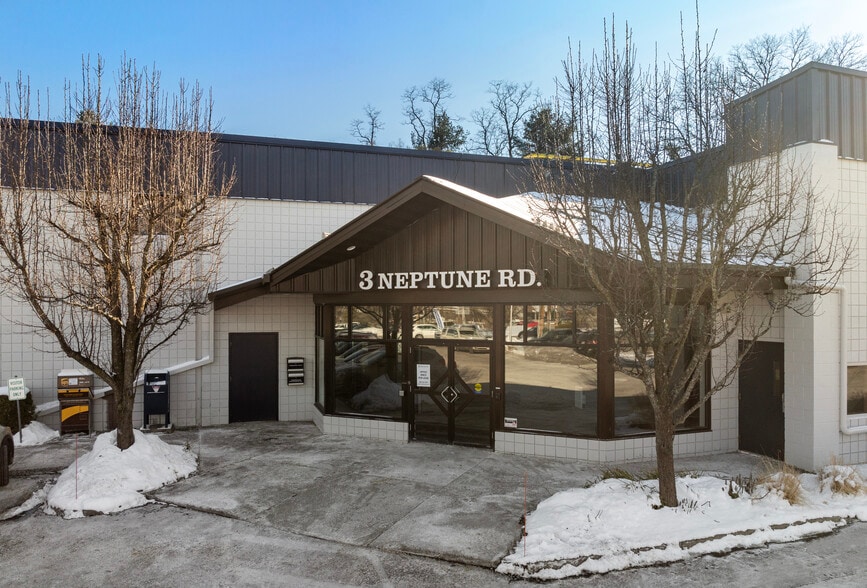 More Photos Of 3 Neptune Rd, Poughkeepsie Self Storage For Lease