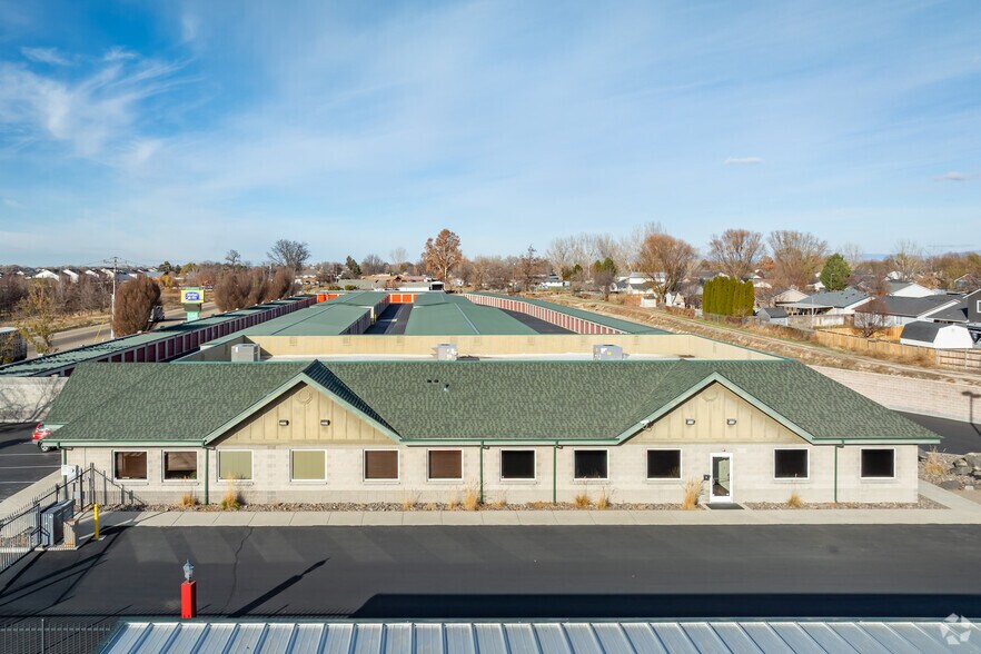 More Photos Of 132-146 N Middleton Rd, Nampa Office For Lease