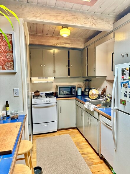 More Photos Of 158-164 E Blithedale Ave, Mill Valley Storefront Retail Residential For Sale