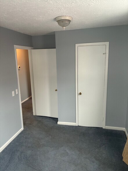 More Photos Of 88 Southern Dr, Rochester Industrial For Sale