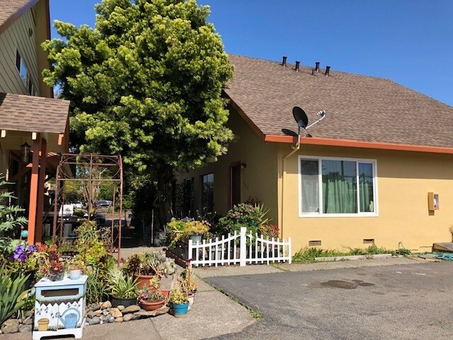 More Photos Of 1109-1147 Evans Dr, Santa Rosa Apartments For Sale