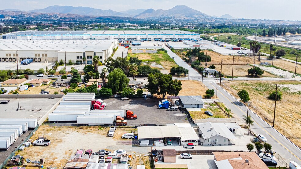 More Photos Of 1245 S Washington Ave, San Bernardino Truck Terminal For Sale