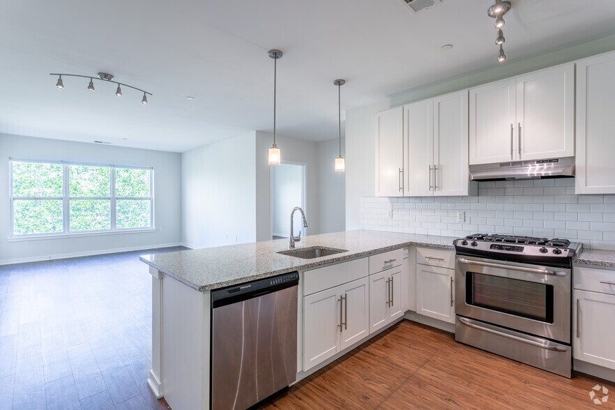 More Photos Of 34 Oakwood Ave, Norwalk Apartments For Lease