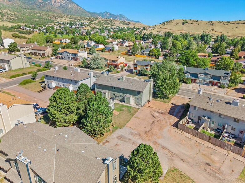 More Photos Of 2350 Split Rock Dr, Colorado Springs Apartments For Sale