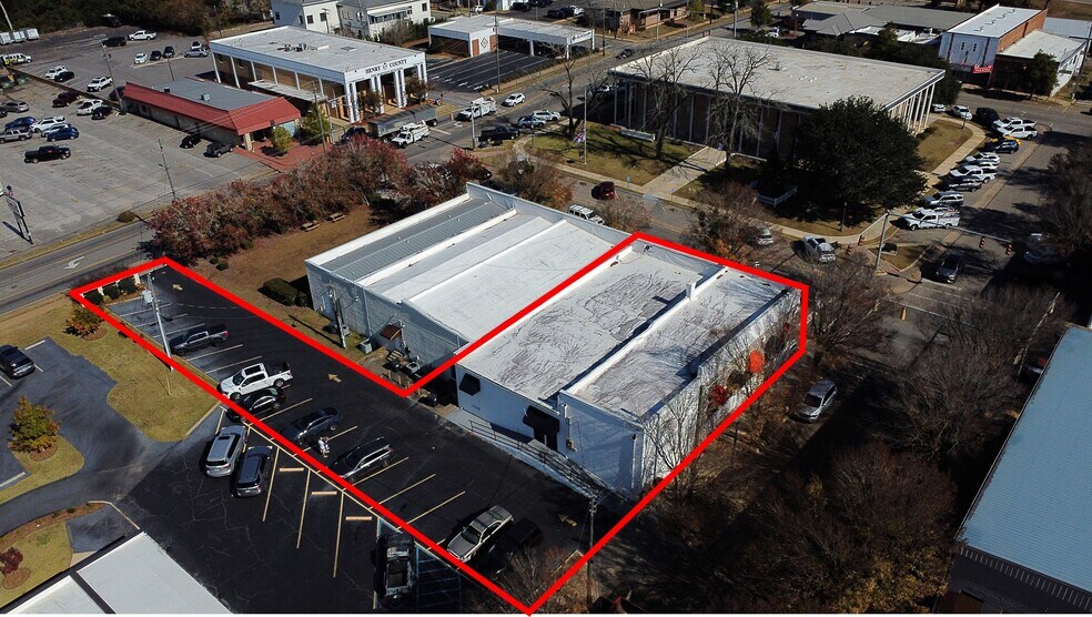 More Photos Of 106 W Washington St, Abbeville Office For Sale