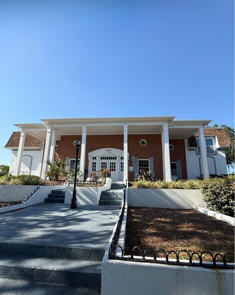 Primary Photo Of 4526-4532 US Hwy 19, New Port Richey Bank For Lease