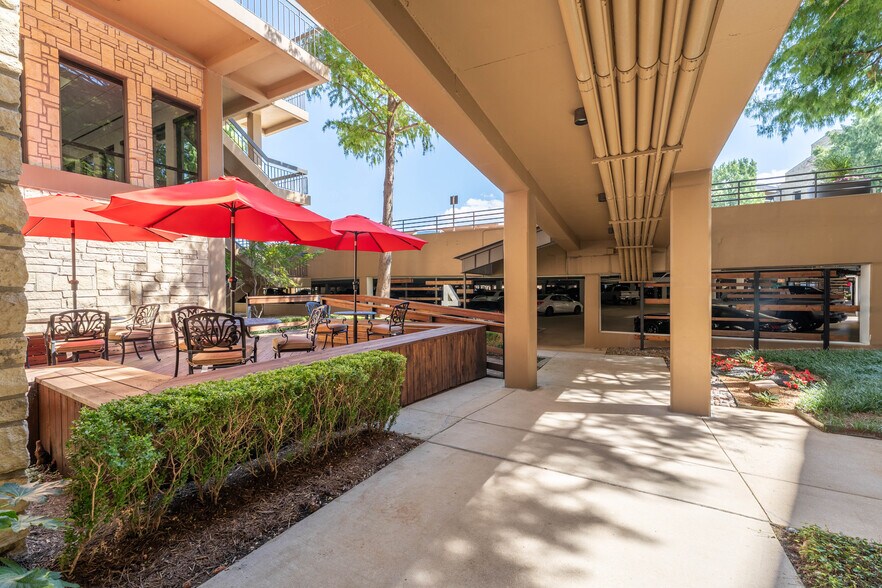 More Photos Of 5020 Riverside, Irving Unknown For Lease
