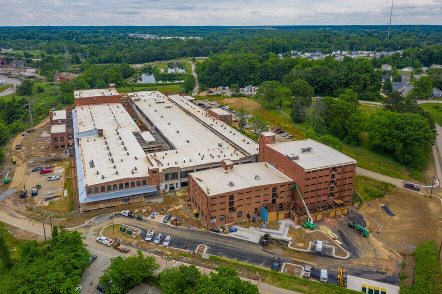 More Photos Of 1702 Fairview St, Greensboro Self Storage For Lease