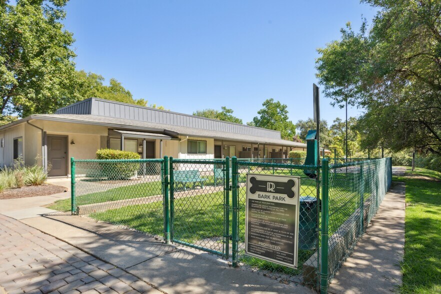 More Photos Of 6546 Auburn Blvd, Citrus Heights Apartments For Sale