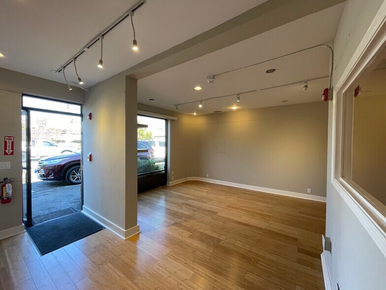 More Photos Of 1925 Francisco Blvd E, San Rafael Light Manufacturing For Lease