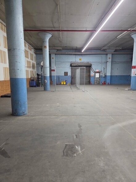 More Photos Of 38-20 Review Ave, Long Island City Warehouse For Lease