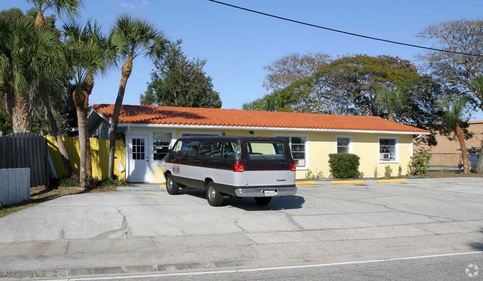 More Photos Of 2719 Constitution Blvd, Sarasota Daycare Center For Sale