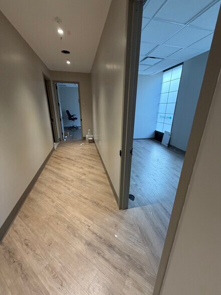 More Photos Of 3302 30th Ave, Long Island City Office For Lease