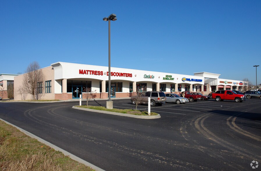 More Photos Of 954-972 Dolly Parton Pky, Sevierville Unknown For Lease