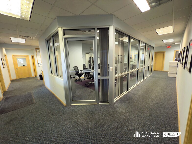 More Photos Of 5617 E Schaaf Rd, Independence Research And Development For Lease