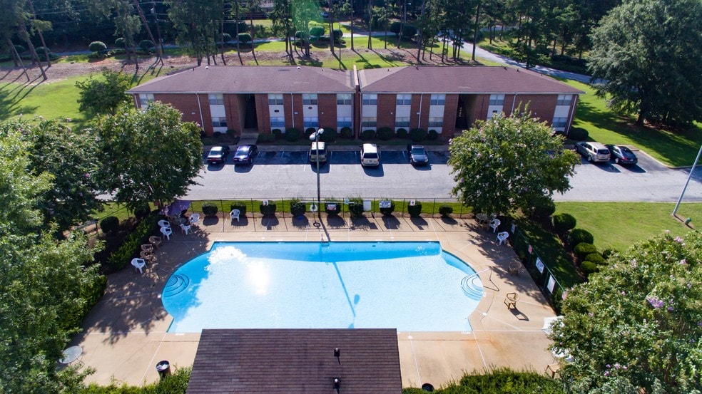 More Photos Of 1 Lakeside Rd, Greenville Apartments For Sale