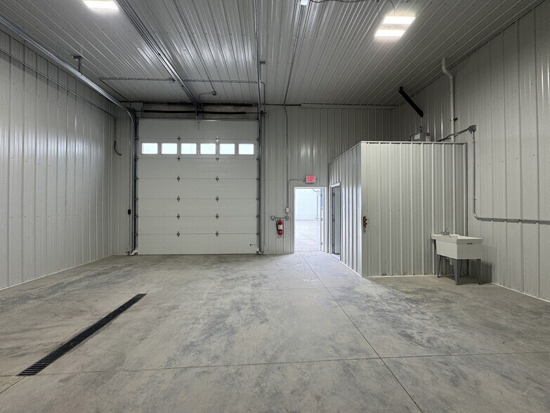 More Photos Of 4108 44th St N, Fargo Self Storage For Lease