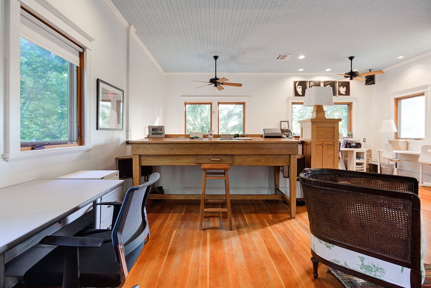 More Photos Of 609 W Mary St, Austin Apartments For Sale