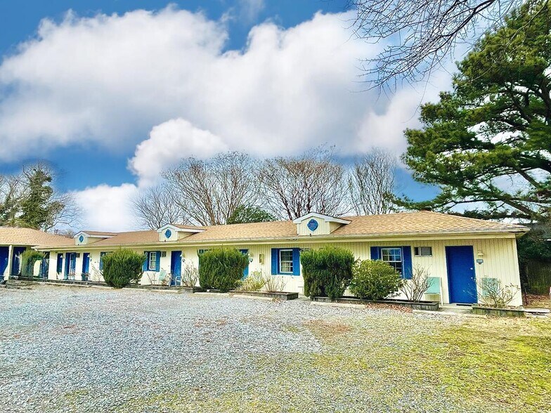 More Photos Of 6151 Maddox Blvd, Chincoteague Hotel For Sale