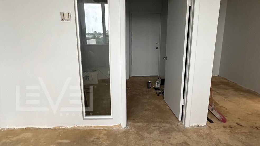 More Photos Of 2455 E Sunrise Blvd, Fort Lauderdale Loft Creative Space For Sale