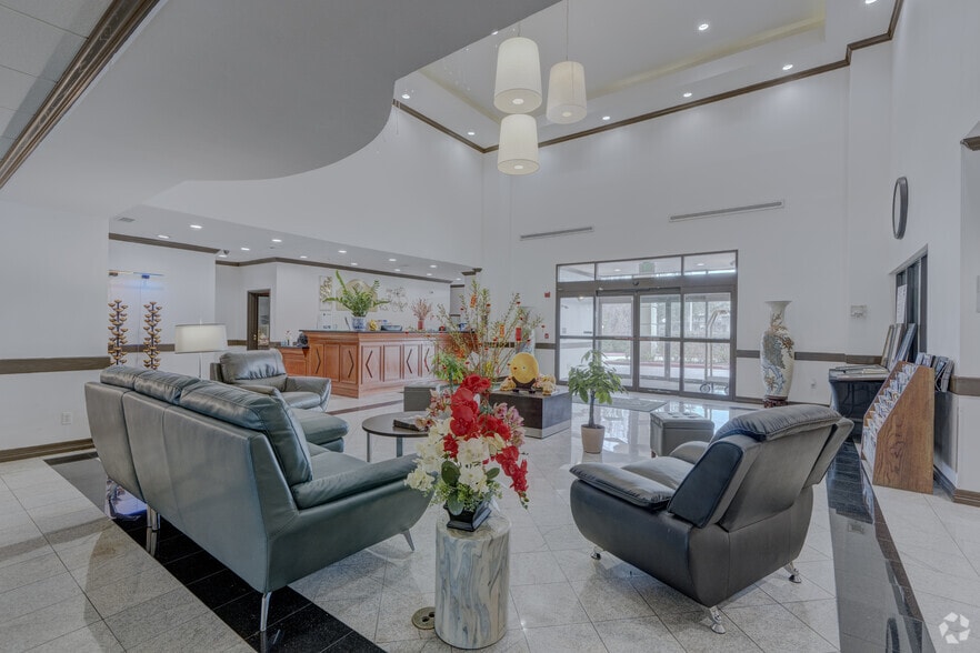 More Photos Of 9050 Mills Rd, Houston Hotel For Sale