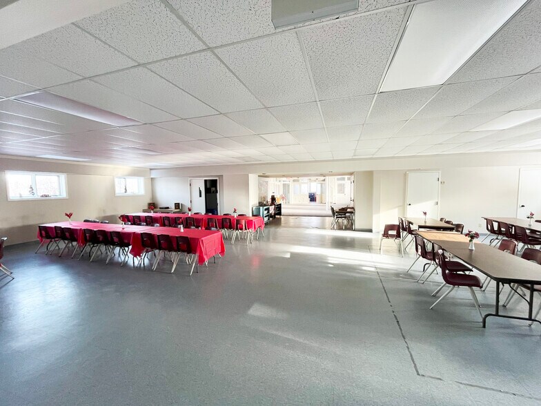 More Photos Of 12274 Guelph Line, Milton Specialty For Sale