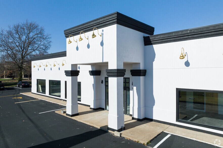 More Photos Of 455 Salem Pl, Fairview Heights Storefront Retail Office For Lease