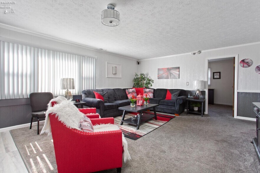 More Photos Of 5414 Homegardner Rd, Castalia Apartments For Sale