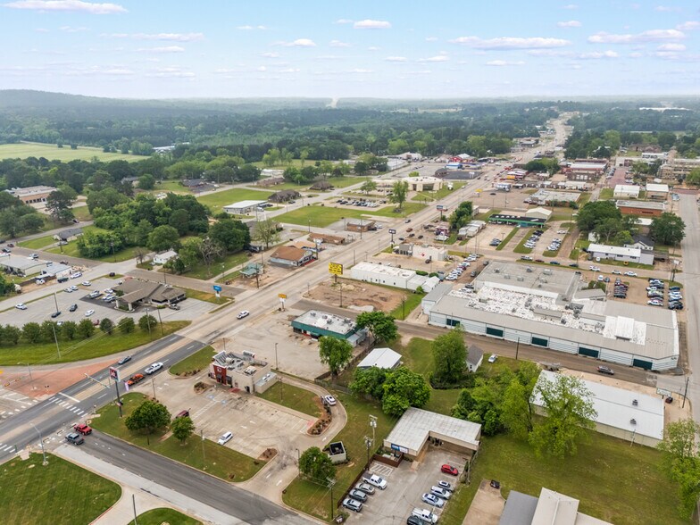 More Photos Of 509 US Highway 271 N, Gilmer Flex For Sale