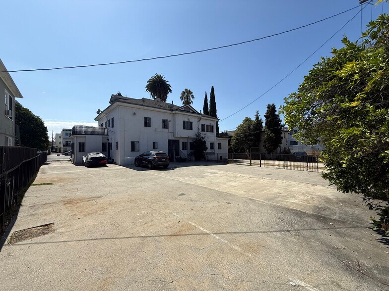 More Photos Of 2241 Crenshaw Blvd, Los Angeles Apartments For Sale