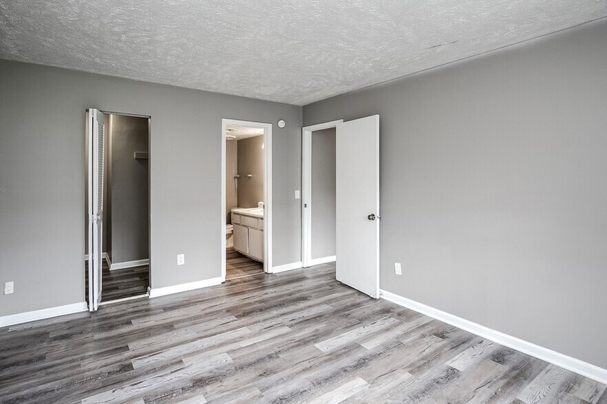More Photos Of 10505 Evans Plz, Omaha Apartments For Sale