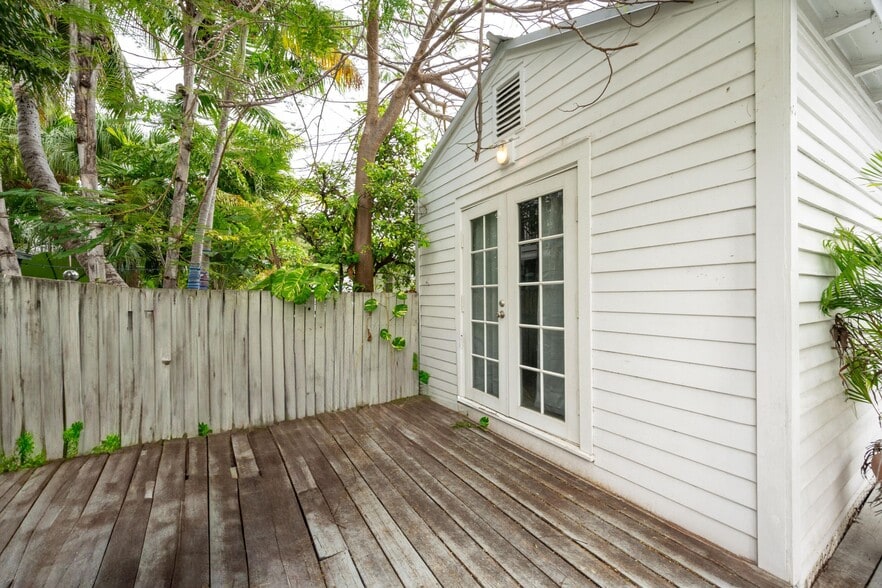 More Photos Of 1213 Eliza St, Key West Multifamily For Sale