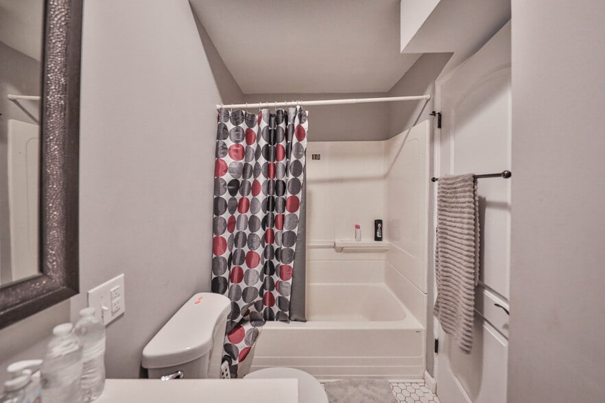 More Photos Of 123 N 2nd St, Easton Apartments For Sale