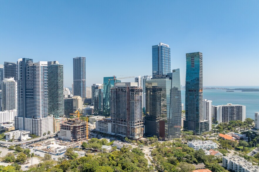 More Photos Of 1451 S Miami Ave, Miami Apartments For Lease