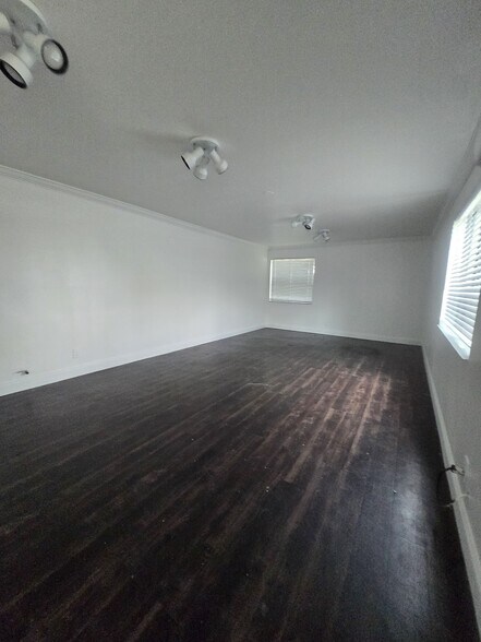 More Photos Of 810 SE 8th Ave, Deerfield Beach Office For Lease