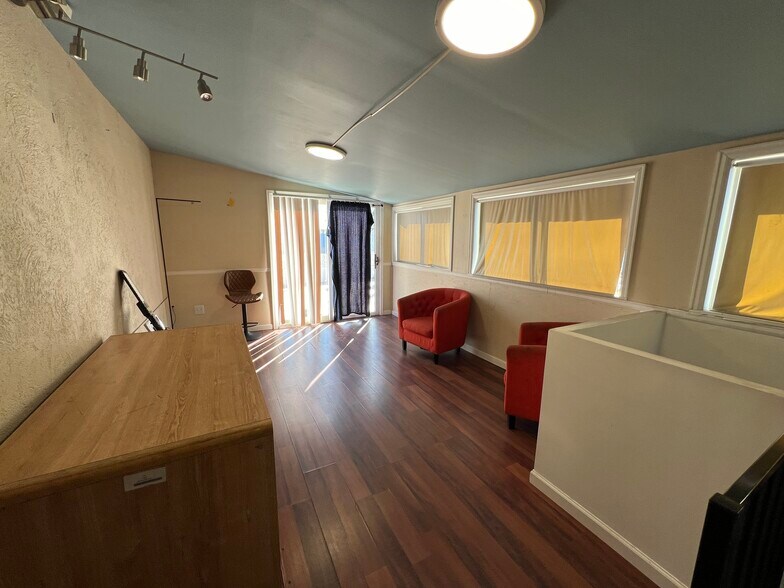 More Photos Of 5530-5536 W Colfax Ave, Lakewood Auto Dealership For Sale
