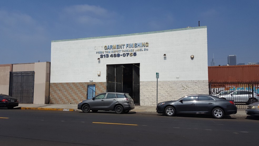 More Photos Of 765 Stanford Ave, Los Angeles Warehouse For Lease