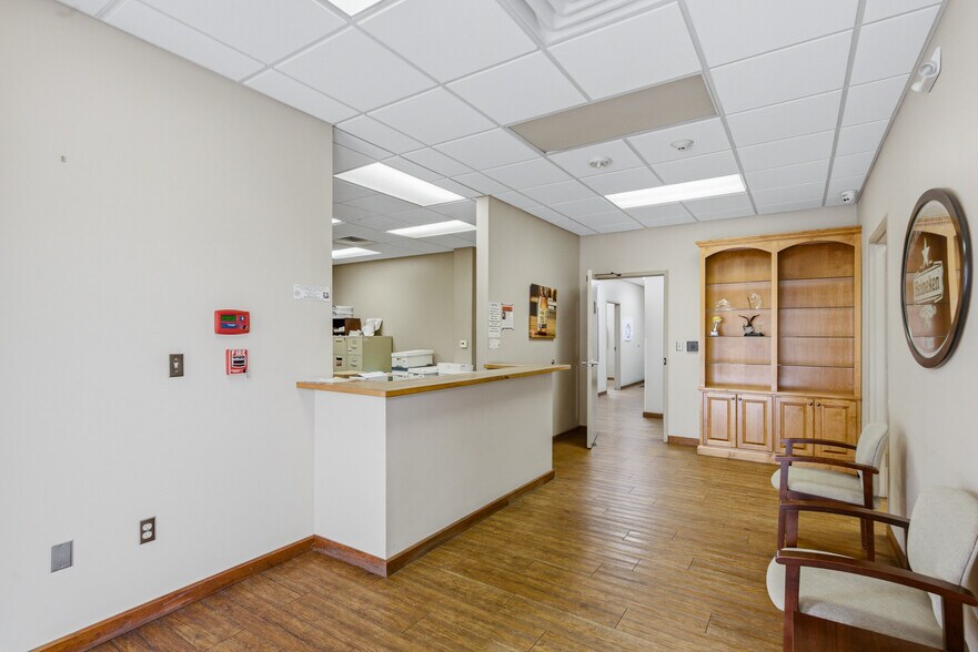 More Photos Of 8316 Lone Tree Rd, Victoria Industrial For Sale