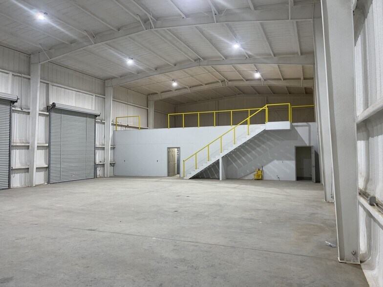More Photos Of 4505 E County Road 45, Midland Industrial For Lease