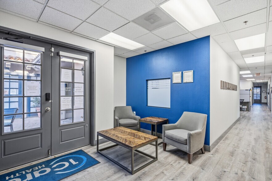 More Photos Of 3087 E Warm Springs Rd, Las Vegas Office For Sale