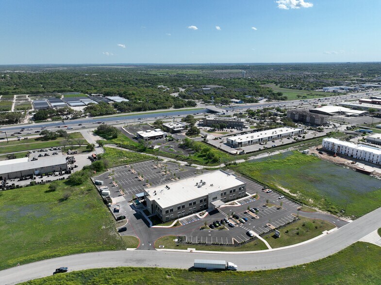 More Photos Of 17766 Verde Pky, Schertz Medical For Lease